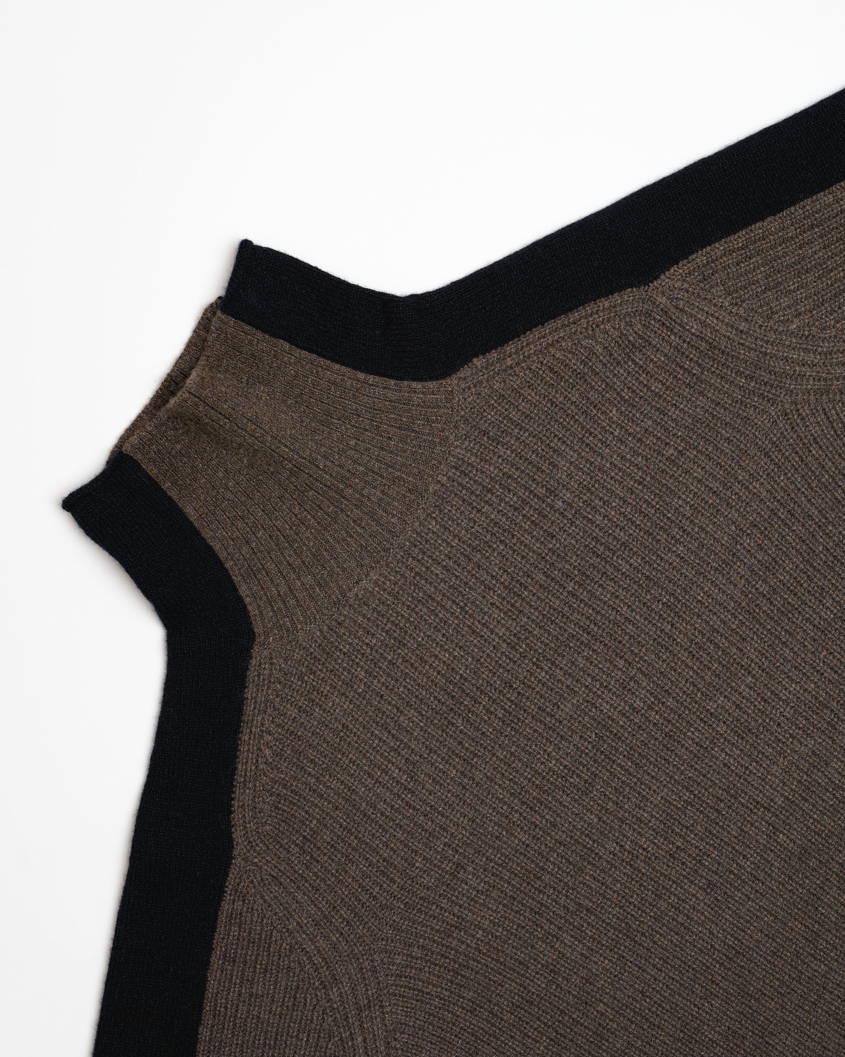Maine Lambswool Colour Block Knit