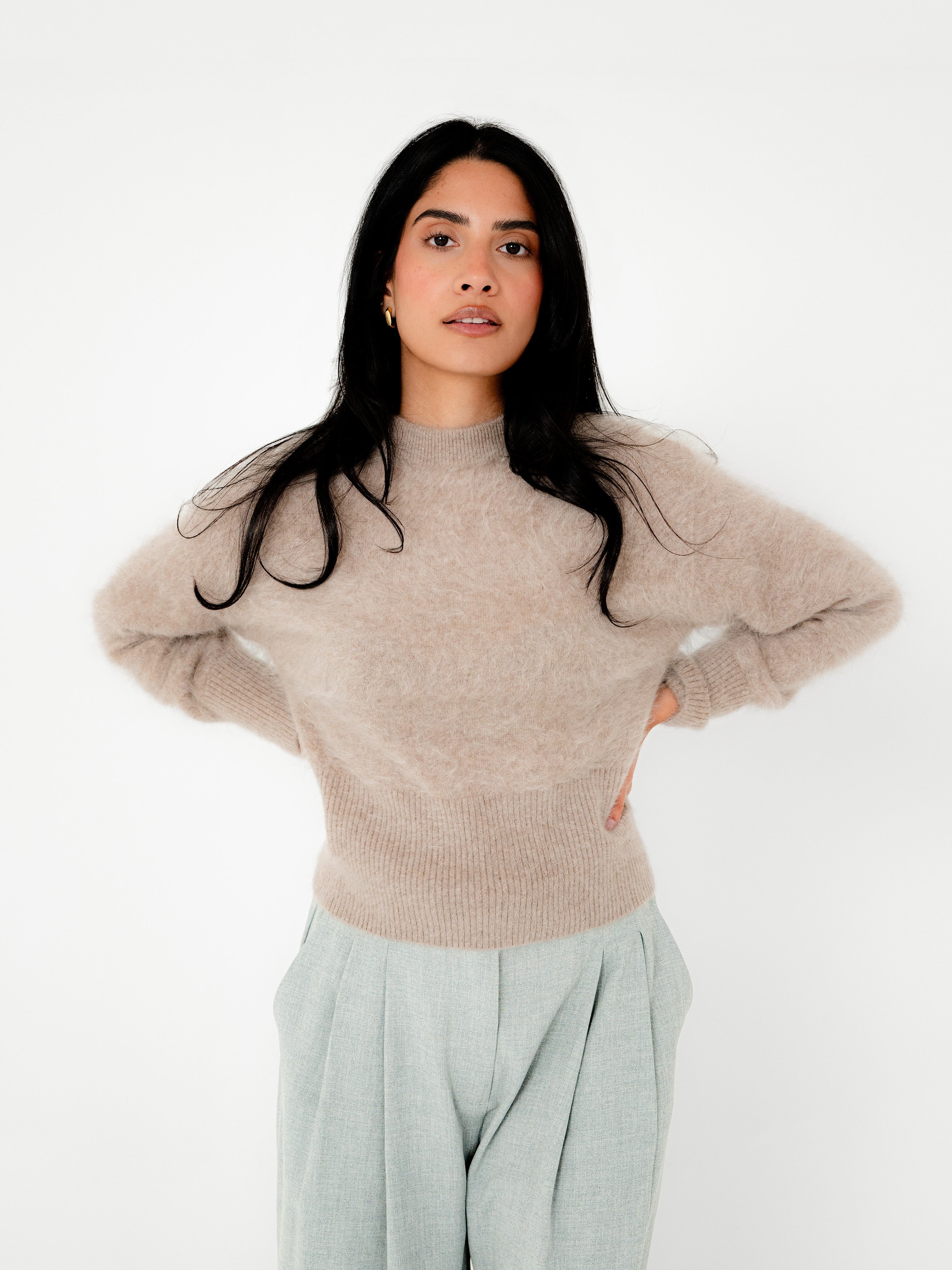 Quinn Cashmere Crew Neck Knit